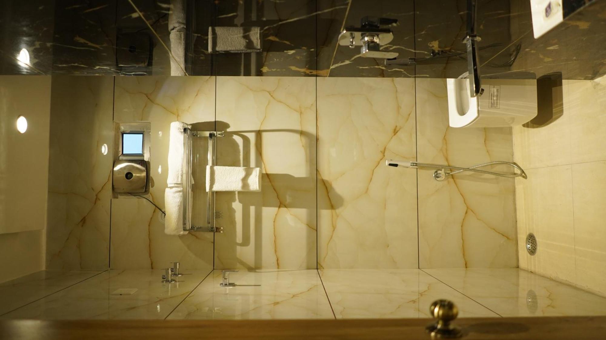 Hotel Silver Pearl Aligarh Luaran gambar