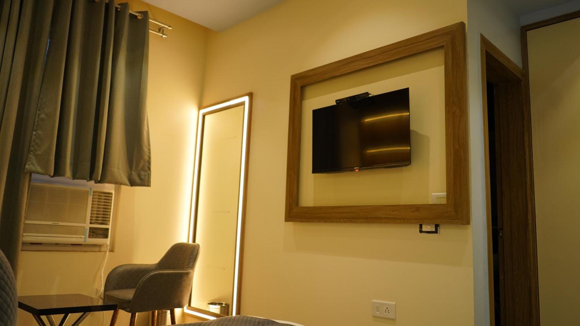 Hotel Silver Pearl Aligarh Luaran gambar